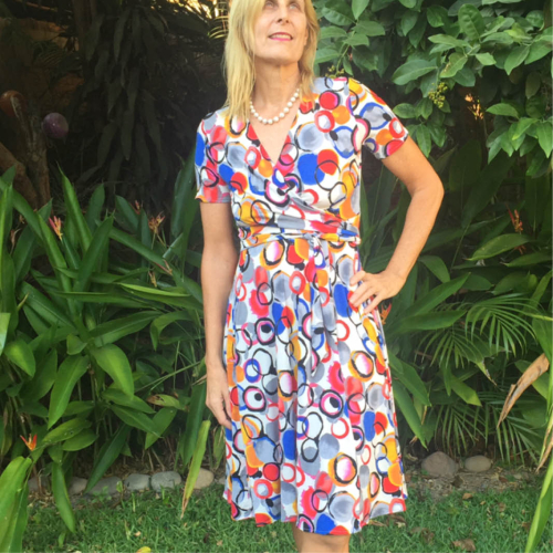 Wardrobe By Me: Wanda Wrap Dress i jersey med korte ærmer