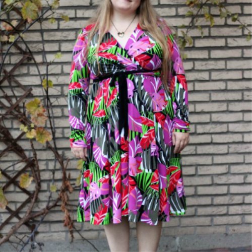 Wardrobe By Me: Wanda Wrap Dress i jersey med lange ærmer og bindebånd i kontrastfarve