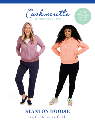 To kvinder præsenterer hættetrøjer fra Cashmerettes Stanton-serie.